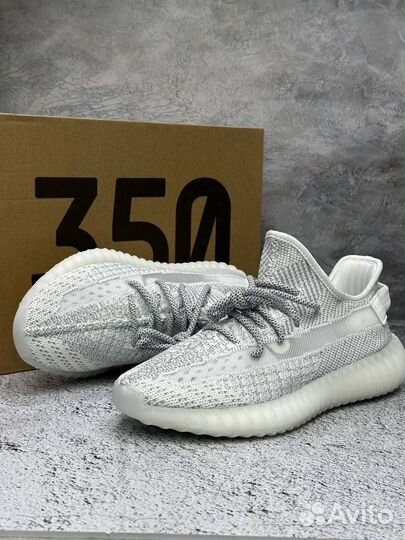 Кроссовки yeezy boost 350 V2