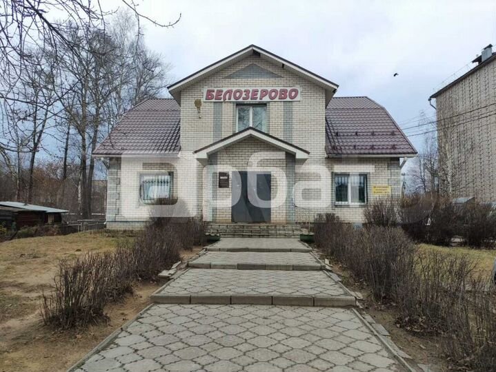 Здание 371 м2 на уч -ке 4.37 сот