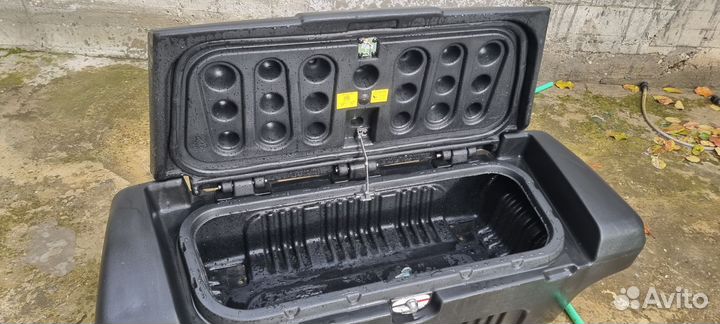 Ящик Toyota в кузов пикапа