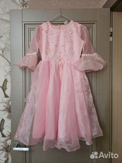 Платье на девочку на 8 марта