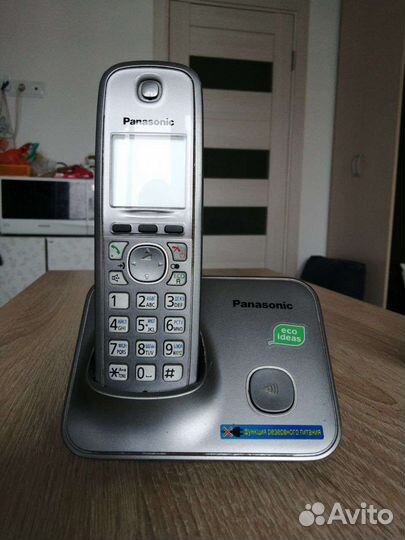 Телефон Panasonic KX-TG6611