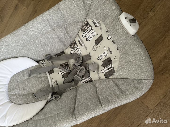 Шезлонг Joie Wish Petite City