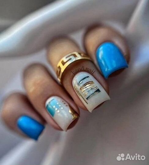 Модель на маникюр