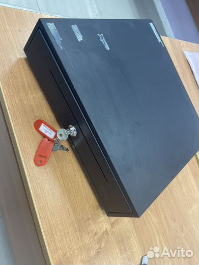 Денежный ящик б/у