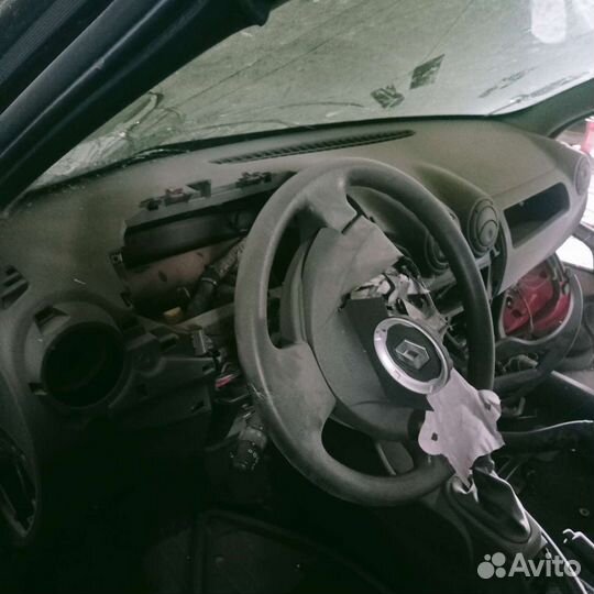 Renault sandero 1 разбор частями