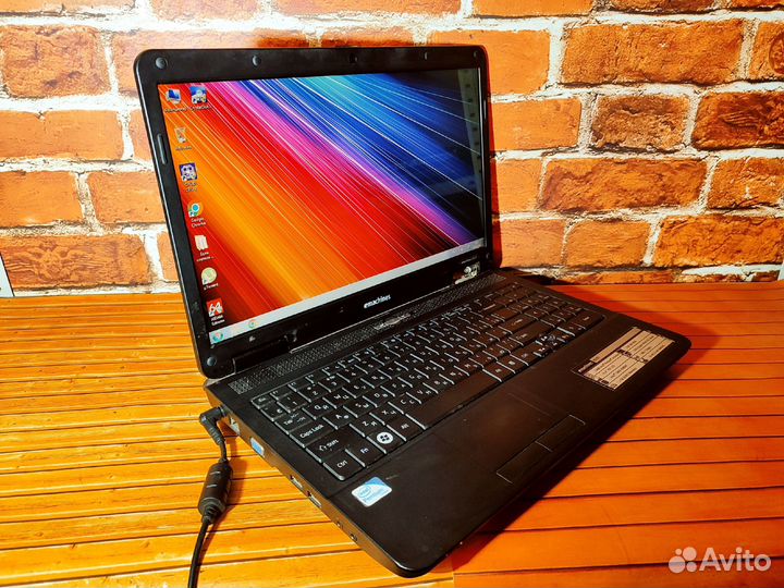 Acer Emachines E727 - Pentium X2 \ 2 озу \ 320 HDD