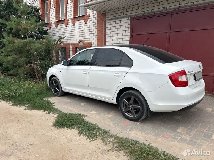 Skoda Rapid 1.6 AT, 2016, 127 000 км