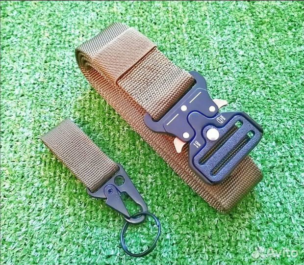 Тактический ремень с карабином