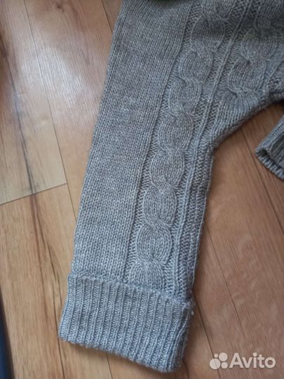 Вязаный свитер