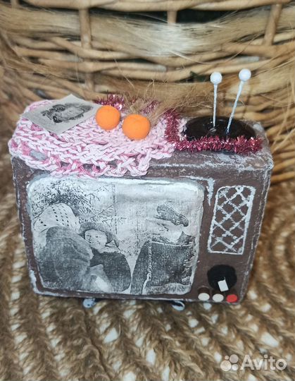 Ватная игрушка, Советский телевизор