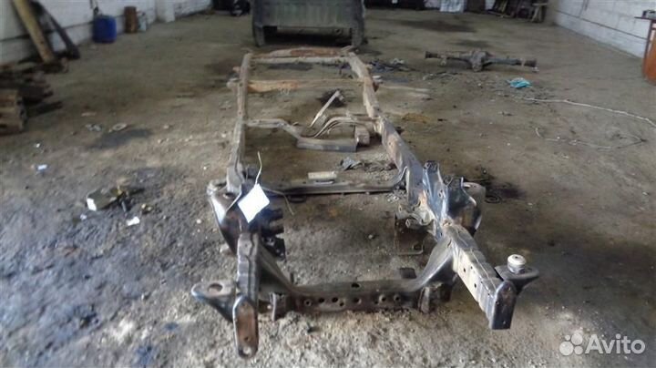 Рама Nissan Navara