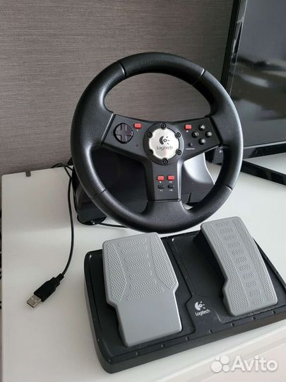 Игровой руль Logitech (Торг)