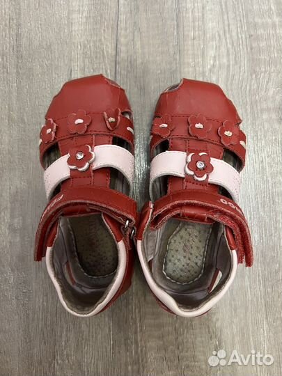 Обувь для девочки 26р
