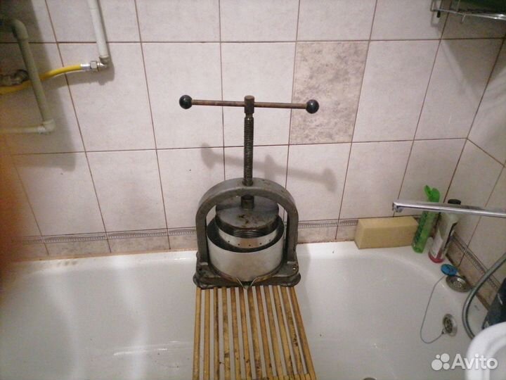 Пресс для отжима винограда