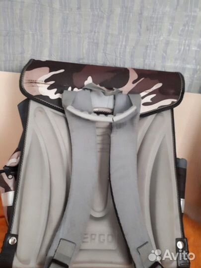 Рюкзак школьный