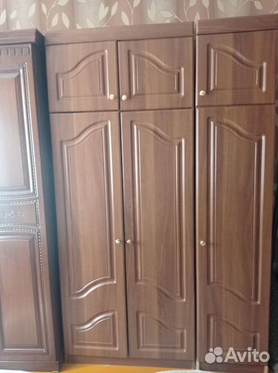 Спальный гарнитур