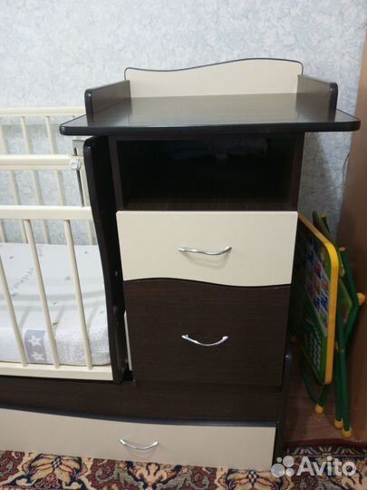 Детская кровать маятник