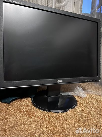 Монитор LG 19 дюймов flatron w1942s