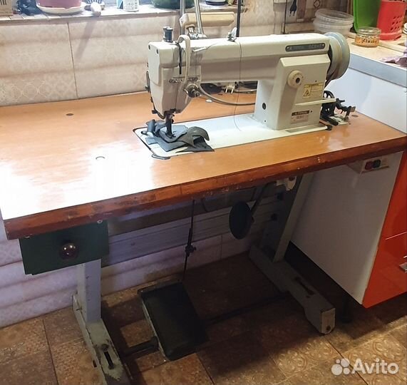 Швейная машина typical