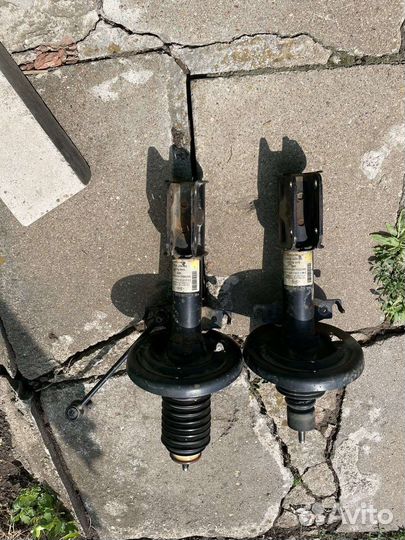 Амортизатор Renault Fluency