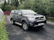 Toyota Hilux 3.0 AT, 2010, 262 000 км, с пробегом, цена 2 150 000 руб.