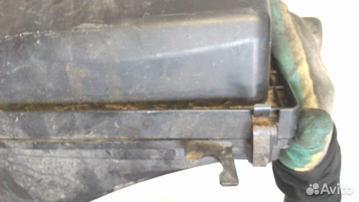 Корпус воздушного фильтра Nissan Murano, 2005