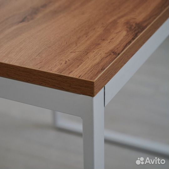 Письменный стол для школьника / Стол с ящиками