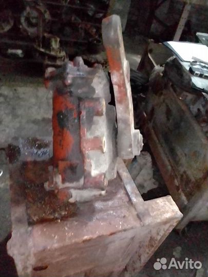 Редуктор рулевой Mersedes a3854610401