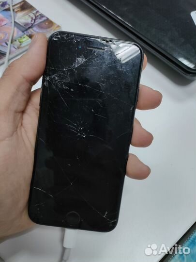iPhone 7, 32 ГБ