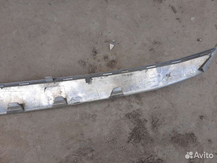 Накладка капота Renault logan