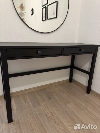 Икеа письменный стол Хемнэс