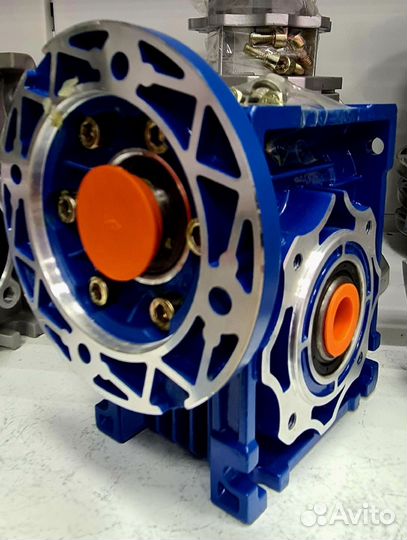 Червячный редуктор nmrw (nmrv) 040-20