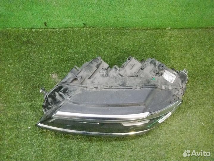 Фара левая Volkswagen Tiguan