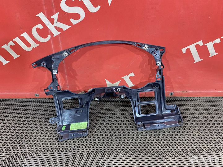 Рамка приборной панели Daf XF106