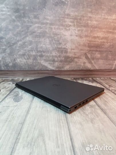 Ультрабук Dell/i3-6100u/Graphics 620/120gb SSD