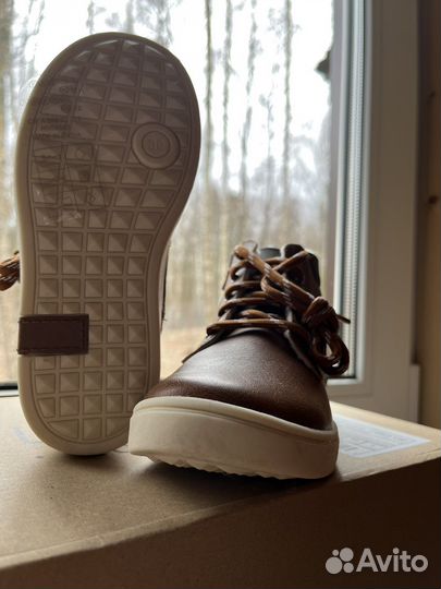 Ботинки новые размер 30