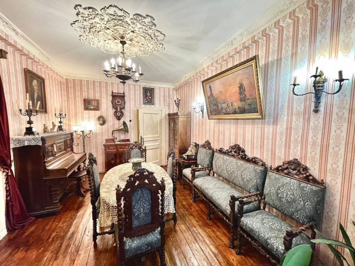 2-к. квартира, 68 м², 1/5 эт.