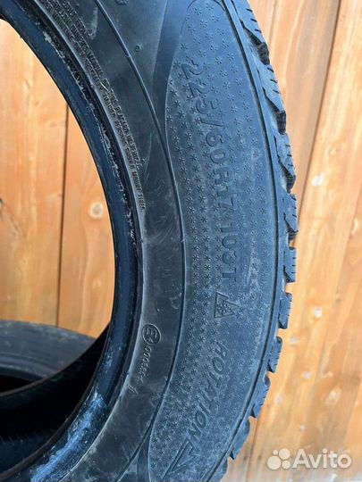 Kumho I'Zen RV Stud KC16