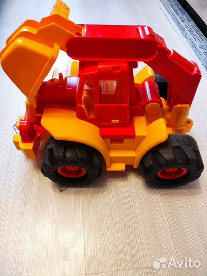 Экскаватор детский