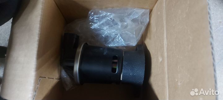 Клапан контроля системы рециркуляции выхлопных газ