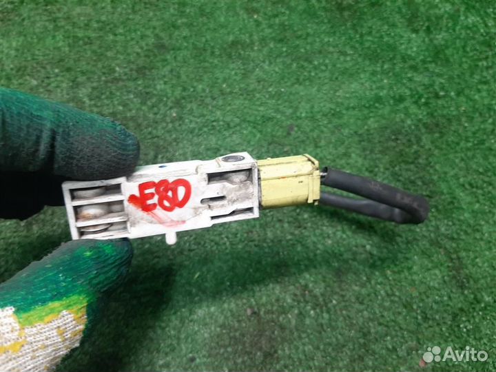 Датчик удара передний Mitsubishi Grandis 2008