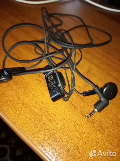 Наушники и зарядки