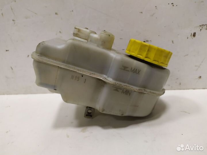 Бачок главного тормозного цилиндра Polo (HB) 2009