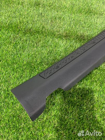 Накладка внутренняя на порог левая Ford Explorer