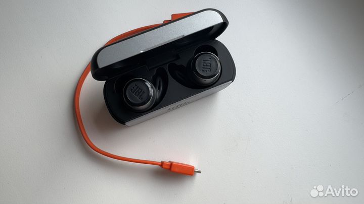 Блютуз наушники JBL