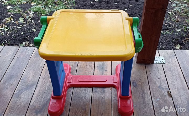 Детский стол