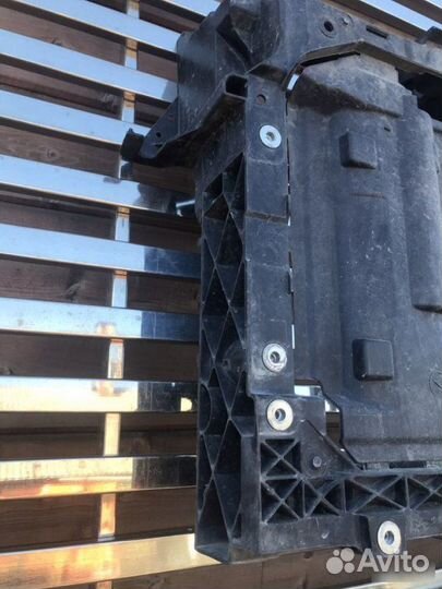 Панель передний Ford Fiesta