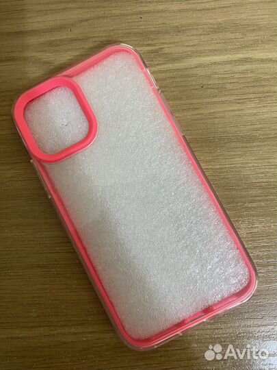 Чехлы и стекло на iPhone 11 pro