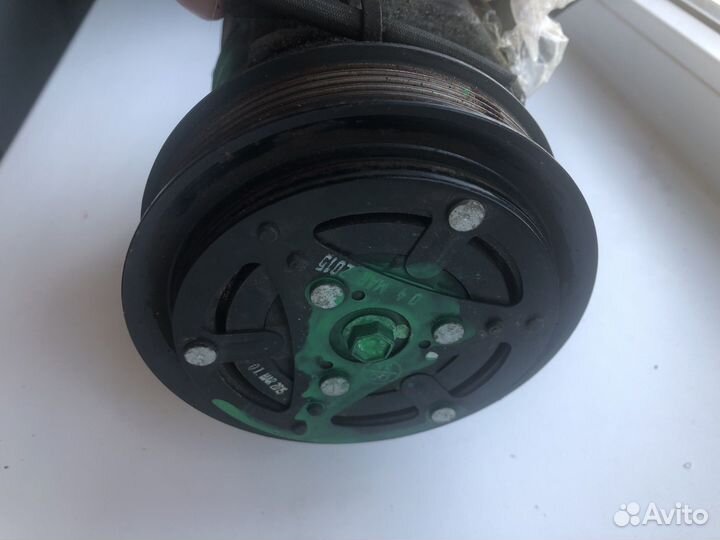 Компрессор кондиционера Ford Fiesta 6