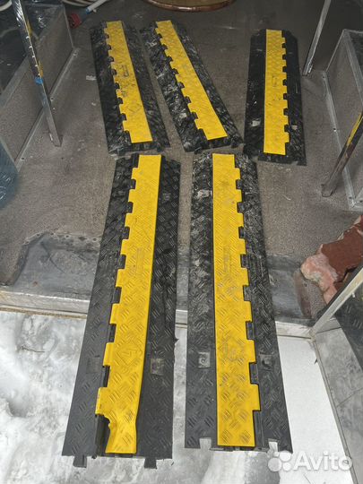 Кабельный мост резиновый ккр 2-12 (1000мм)